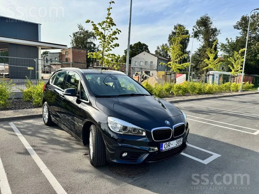 BMW 216D Active Tourer 2018 photo 3