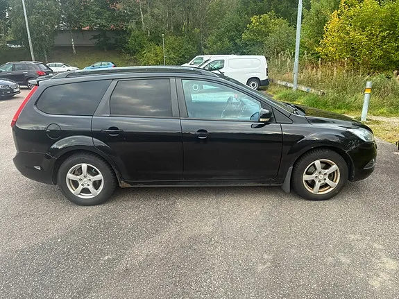 Ford Focus 2010 photo 4