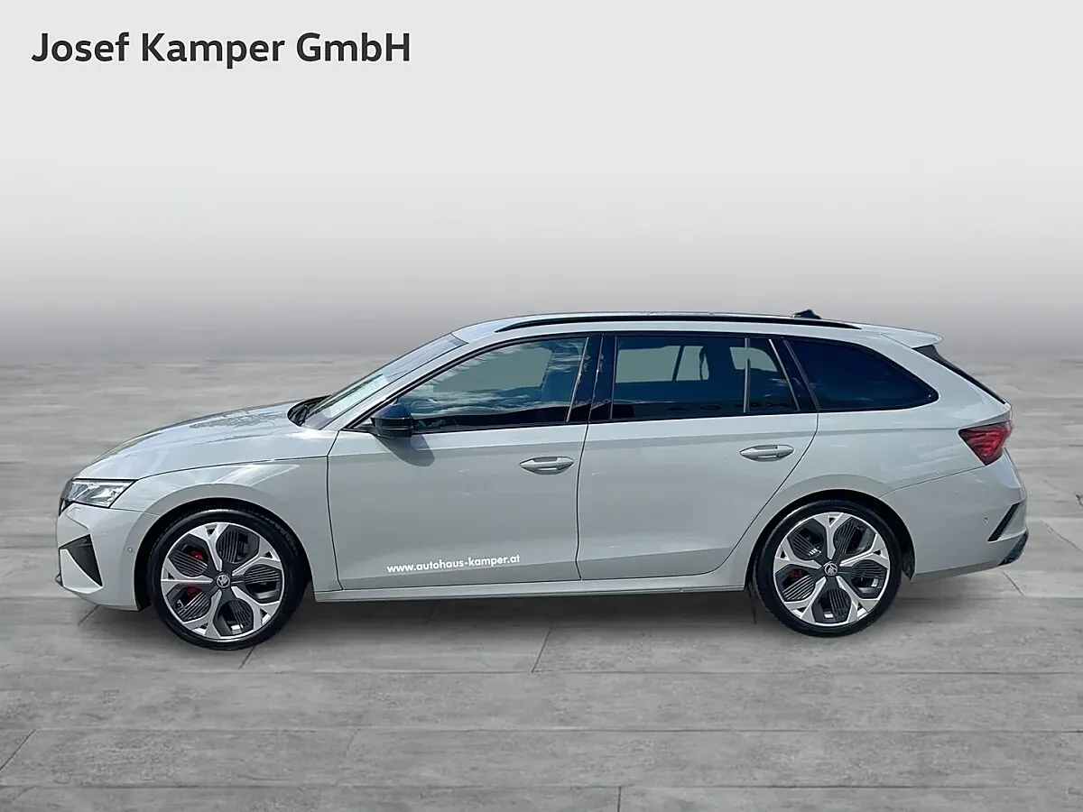 Skoda Octavia 2026 photo 2