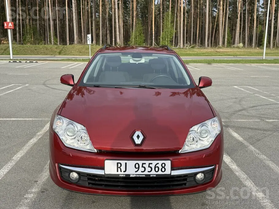 Renault Laguna 2009 photo 2