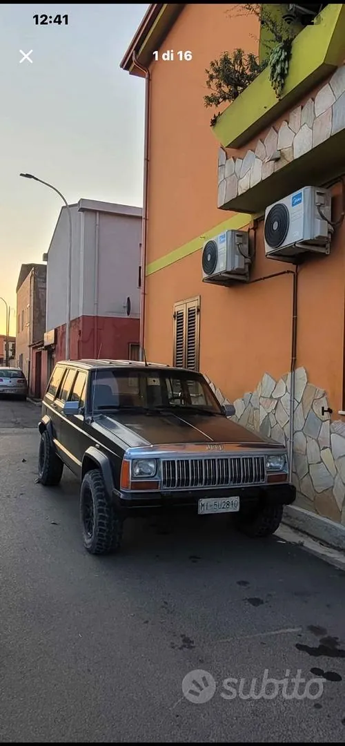Jeep Cherokee