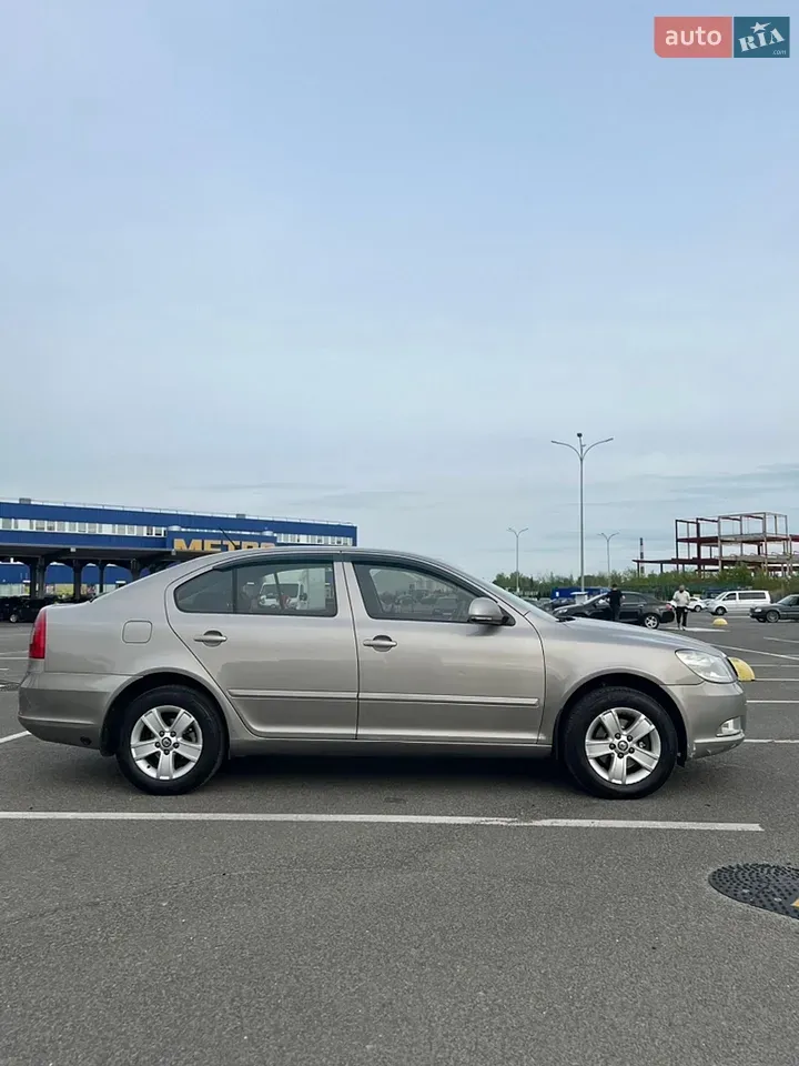 Skoda Octavia 2011 photo 5