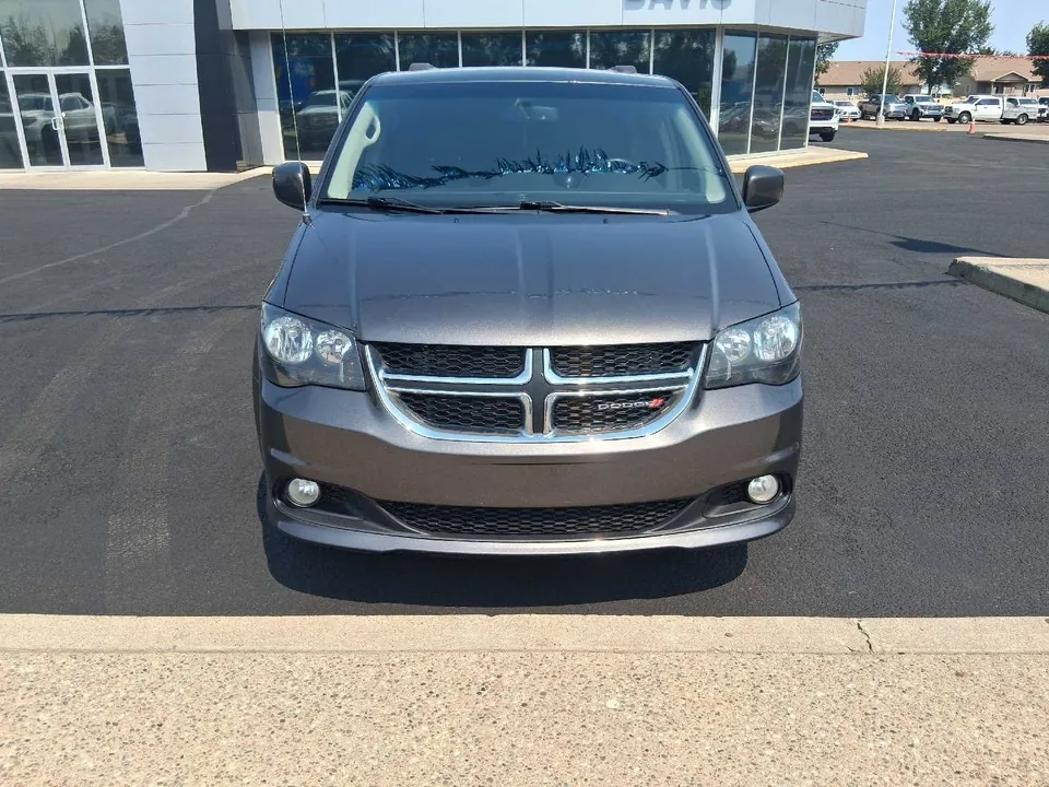 Dodge Caravan 2016 photo 3