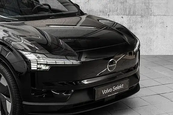 Volvo Ex30 2025 photo 2
