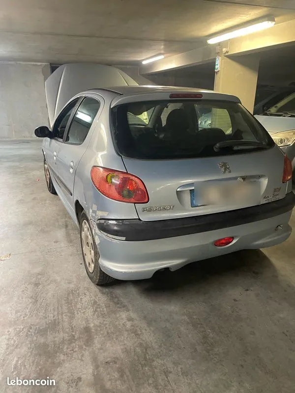 Peugeot 206 2005 photo 2