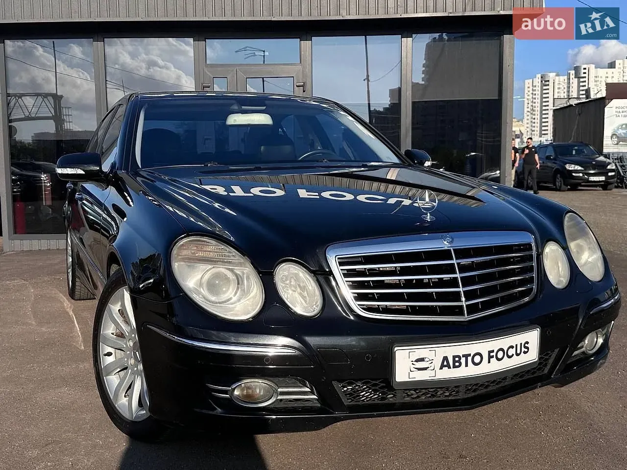 Mercedes-Benz E-Class 2008 photo 2