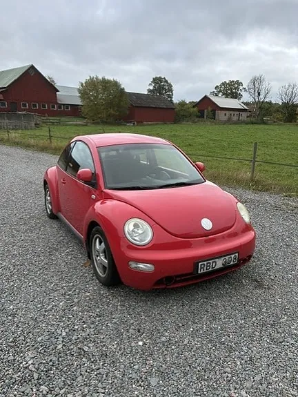 Volkswagen New Beetle 2000 photo 2