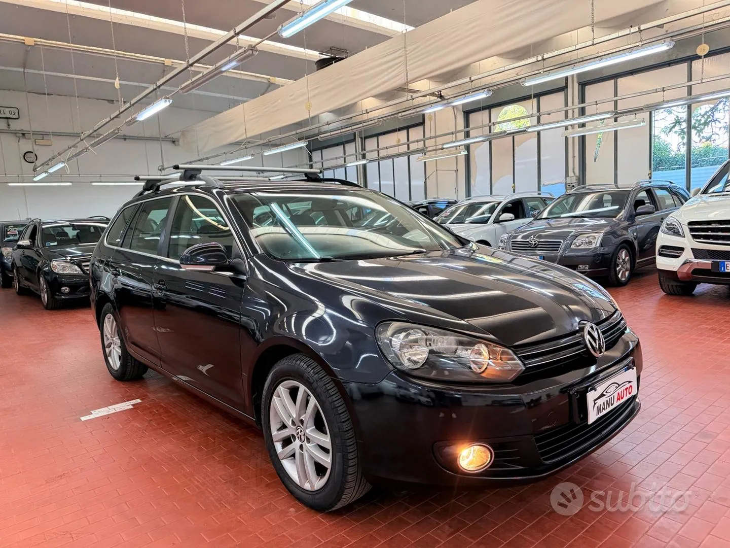 Volkswagen Golf 2010 photo 2