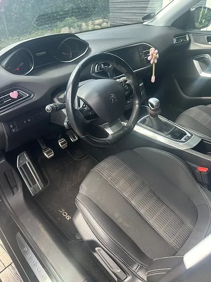 Peugeot 308 2019 photo 5