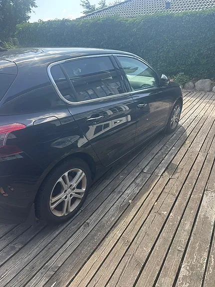Peugeot 308 2019 photo 4