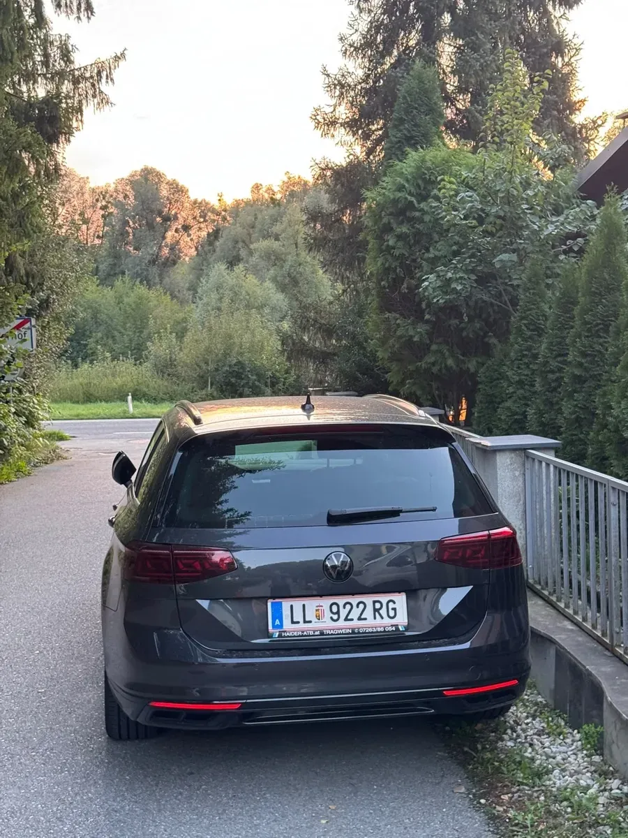 Volkswagen Passat 2022 photo 3