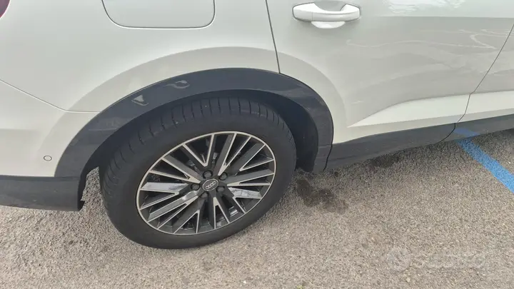 Audi Q3 2020 photo 2