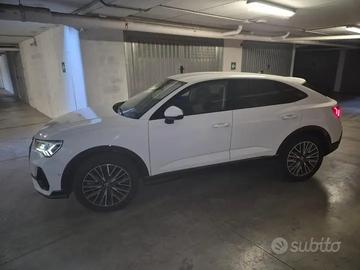 Audi Q3 2020 photo 4