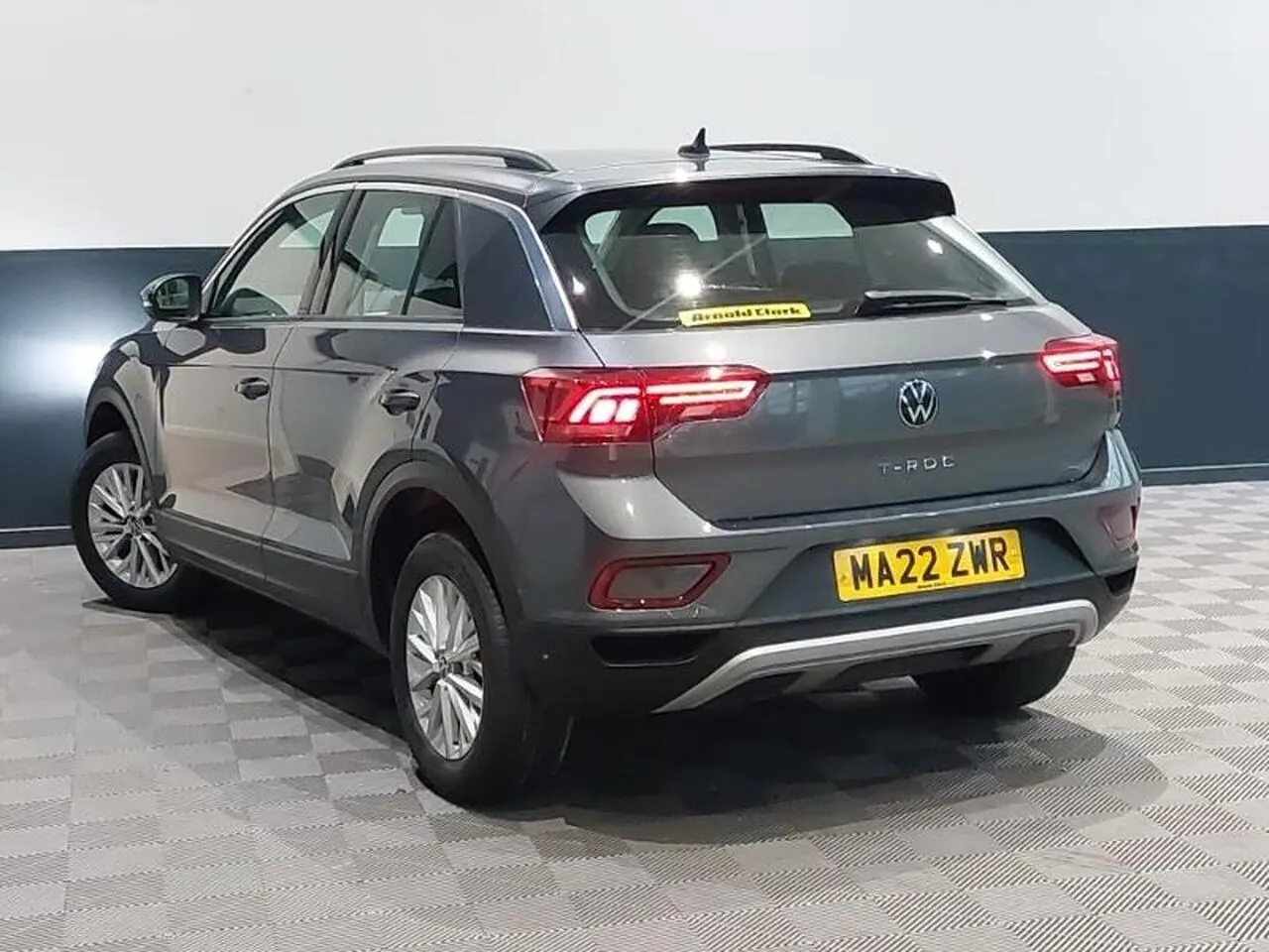 Volkswagen T-Roc 2022 photo 2