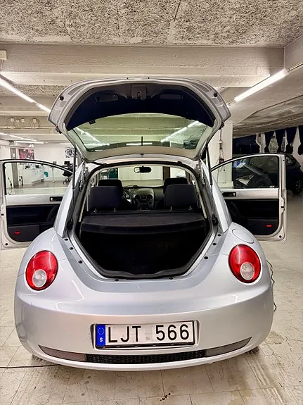 Volkswagen New Beetle 2006 photo 3