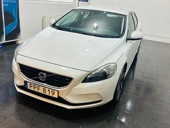 Volvo V40 2015 photo 4