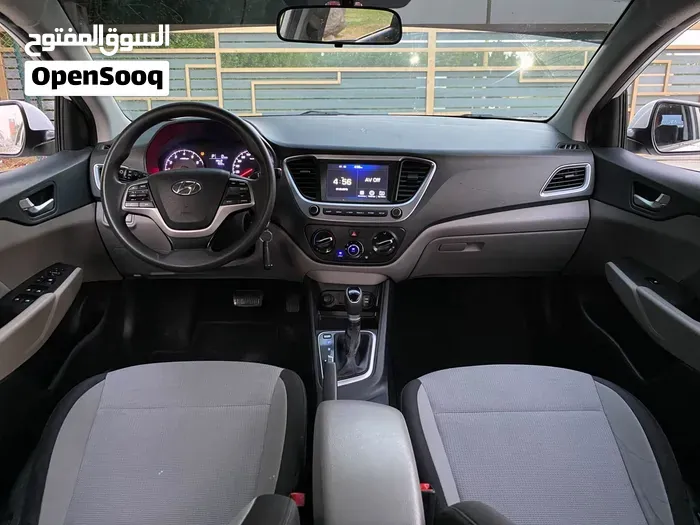 Hyundai Accent 2023 photo 4