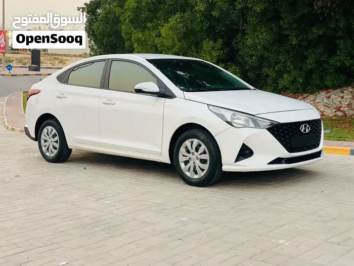Hyundai Accent 2023 photo 2