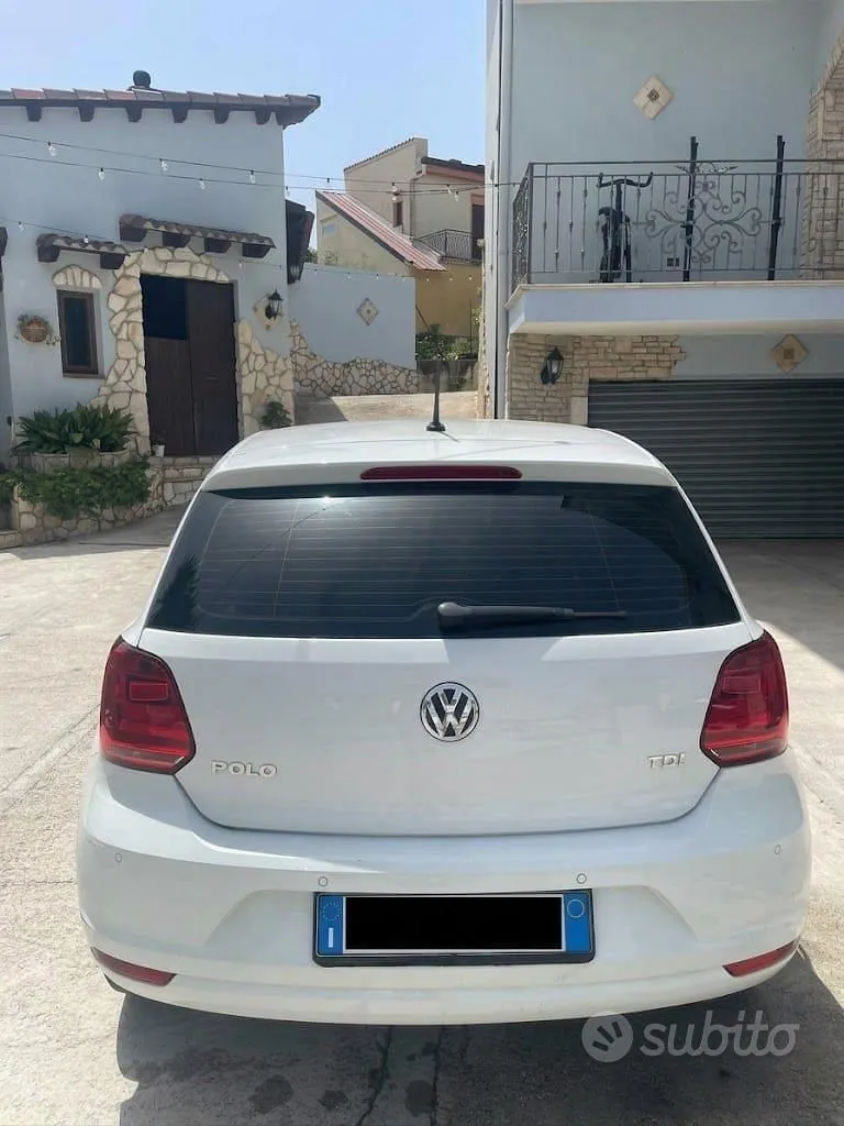 Volkswagen Polo 2017 photo 2