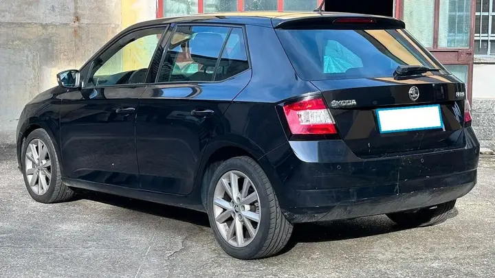 Skoda Fabia 2016 photo 3