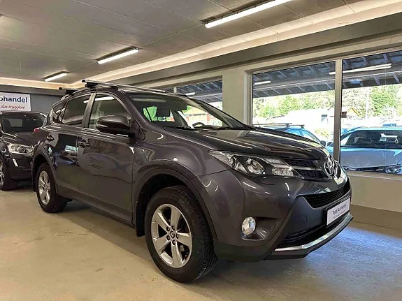 Toyota Rav4 2015 photo 4