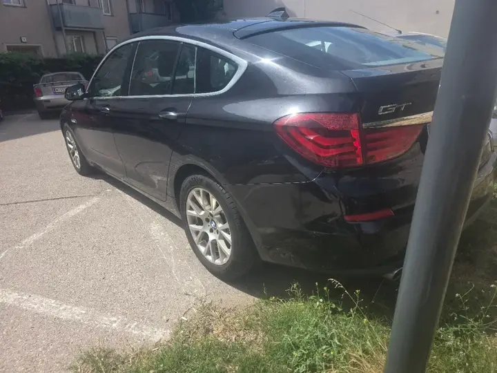 BMW 5 Series 2013 photo 2