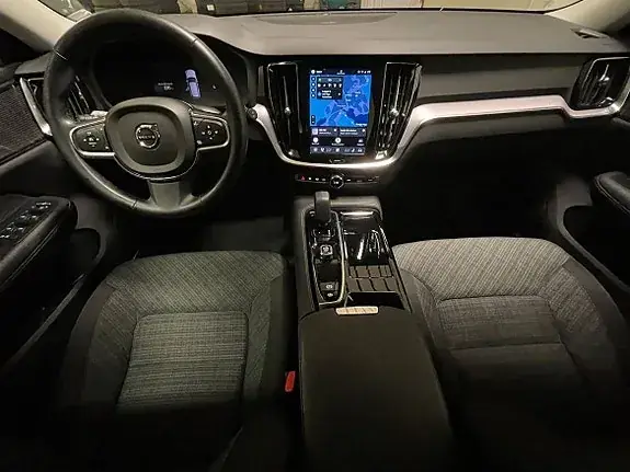 Volvo V60 2024 photo 5