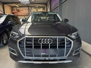 Audi Q5 2023 photo 2