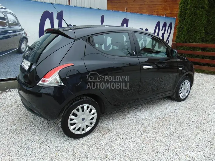 Lancia Ypsilon 2013 photo 5
