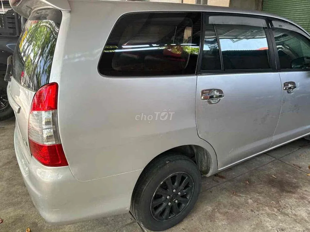Toyota Innova 2008 photo 4