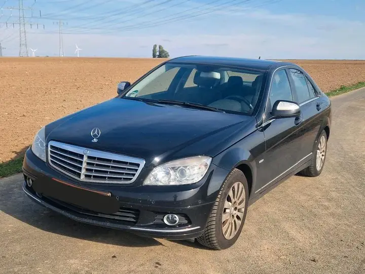 Mercedes-Benz C180