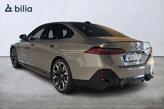 BMW 530E 2027 photo 2