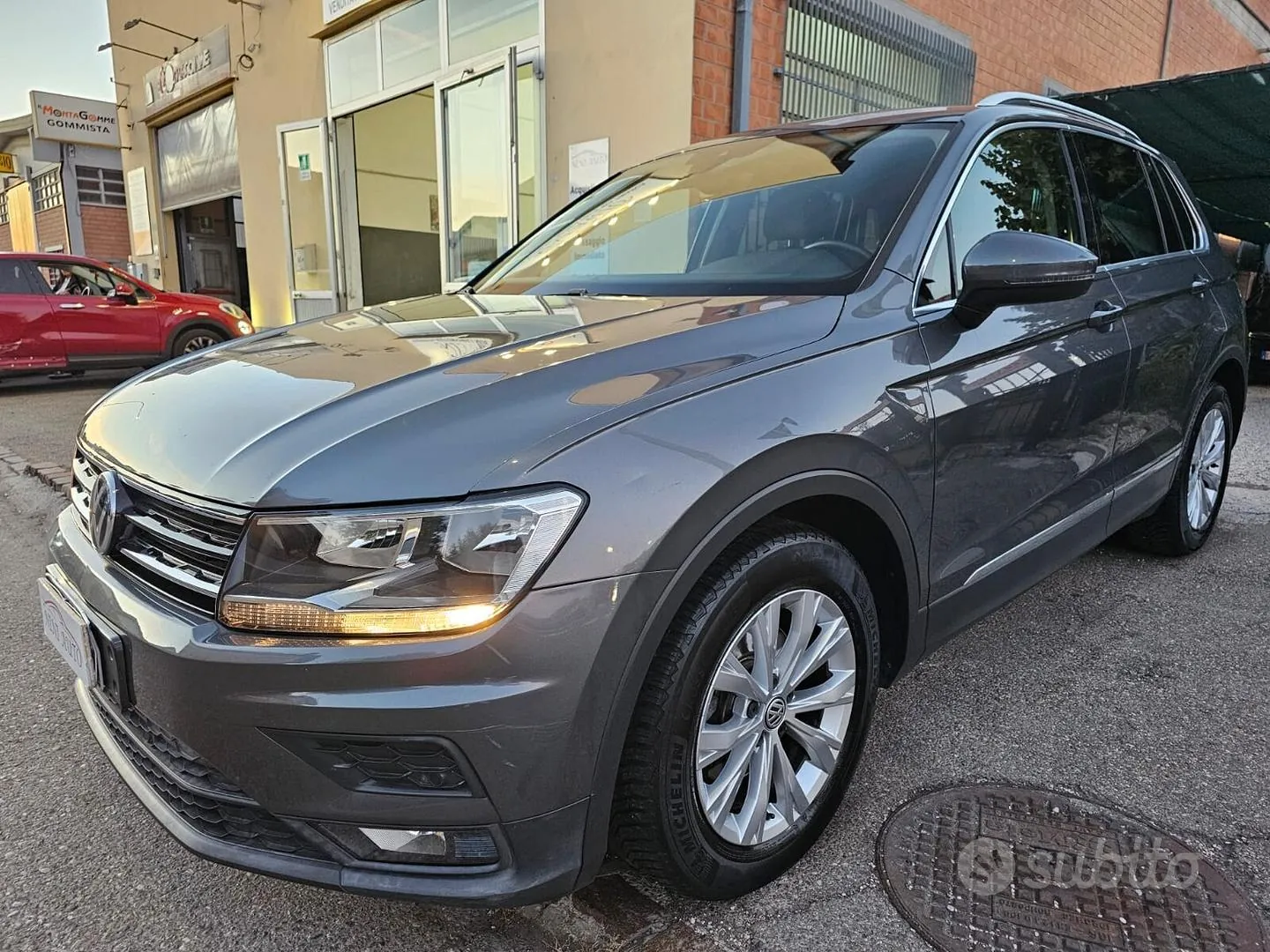 Volkswagen Tiguan 2018 photo 2