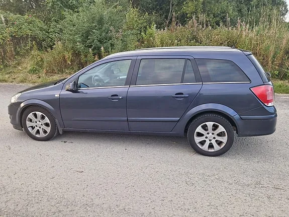 Opel Astra 2009 photo 5