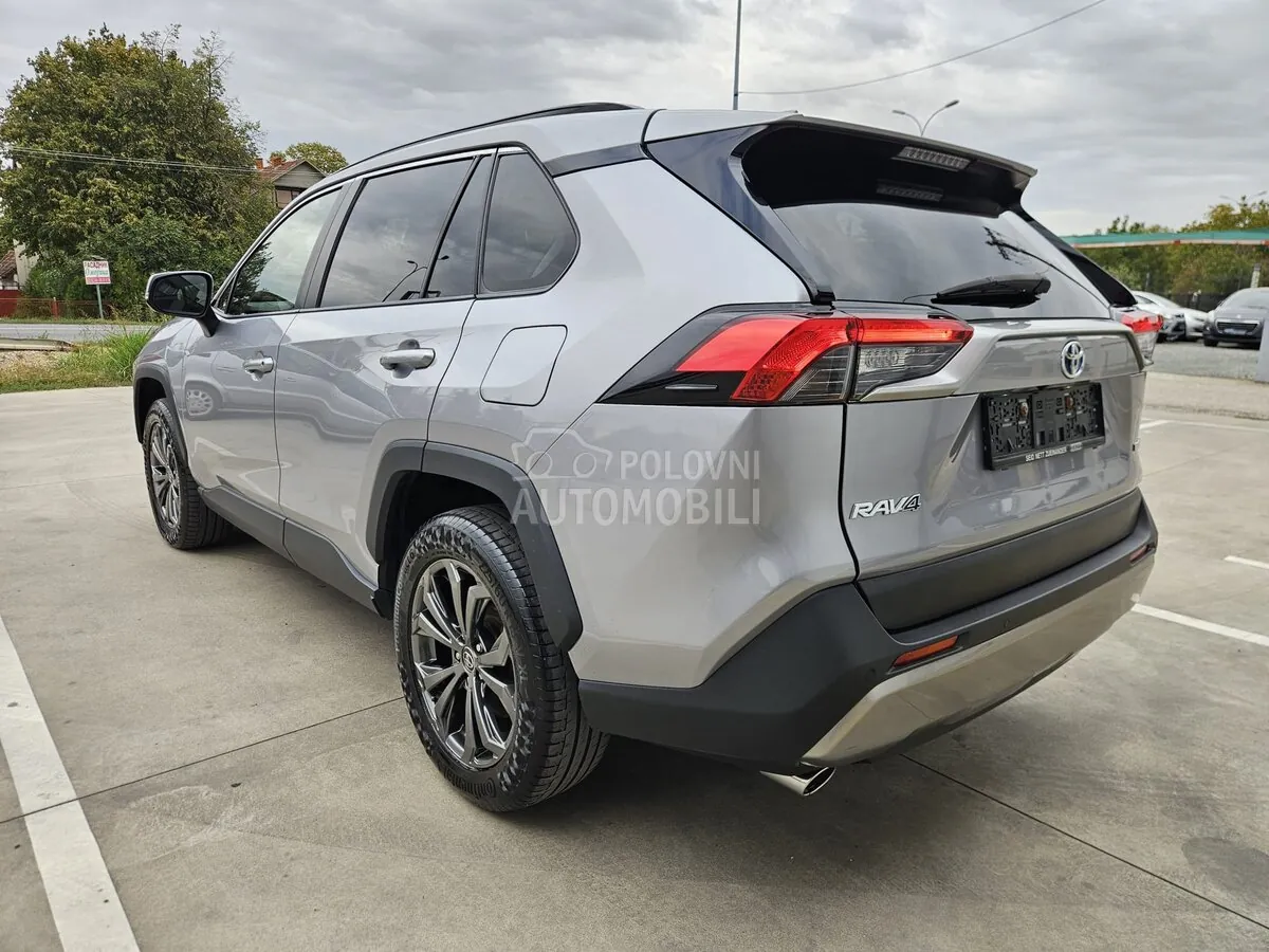 Toyota Rav 4 2022 photo 3
