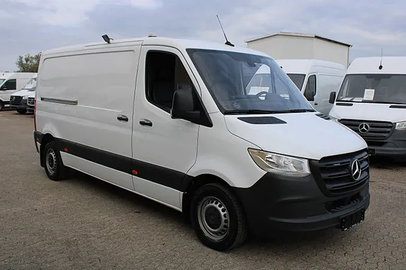 Mercedes-Benz Sprinter 2023 photo 3