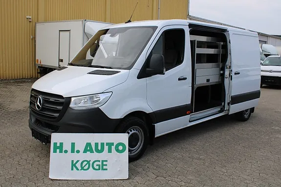 Mercedes-Benz Sprinter 2023 photo 2