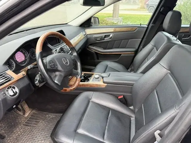 Mercedes-Benz E-Class 2011 photo 4