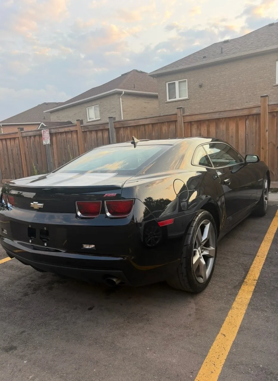 Chevrolet Camaro 2011 photo 2