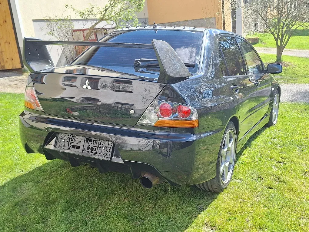 Mitsubishi Lancer