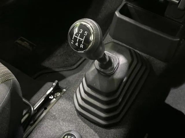 Suzuki Jimny Sierra 2021 photo 3