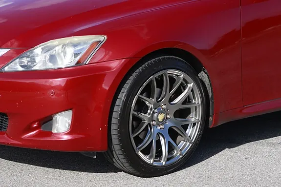 Lexus Is220D 2010 photo 5