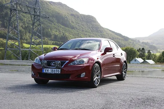 Lexus Is220D
