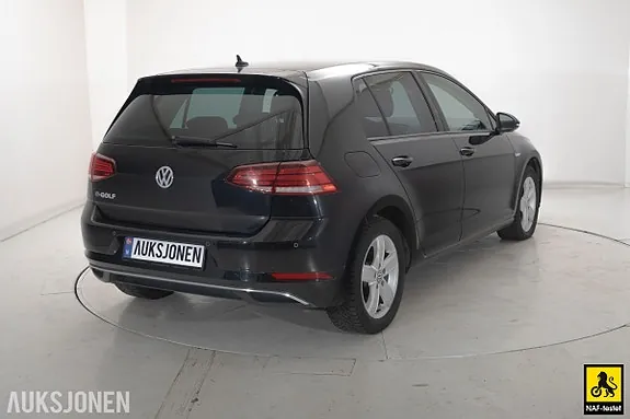 Volkswagen Golf 2018 photo 4