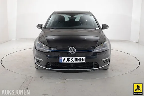 Volkswagen Golf 2018 photo 2