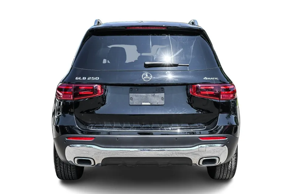 Mercedes-Benz Glb250+ 2025 photo 5
