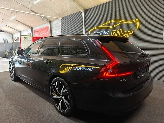 Volvo V90 2022 photo 3