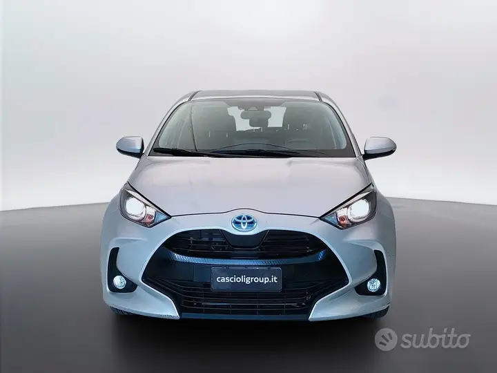 Toyota Yaris 2021 photo 2