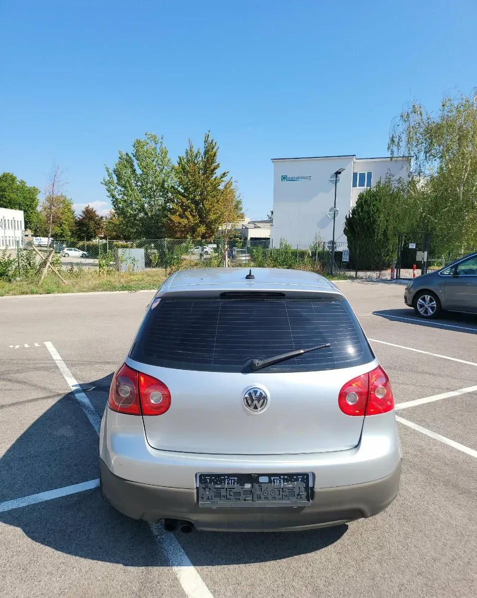 Volkswagen Golf 2006 photo 2