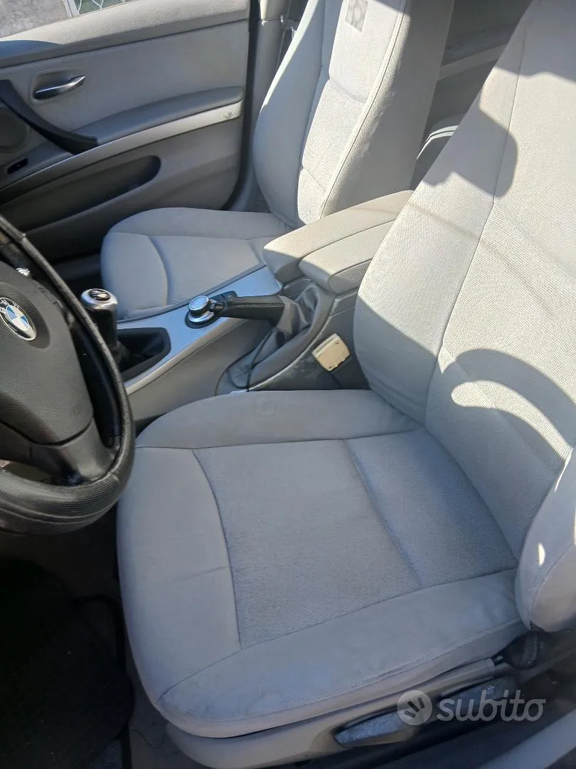BMW 3 Series 2005 photo 3